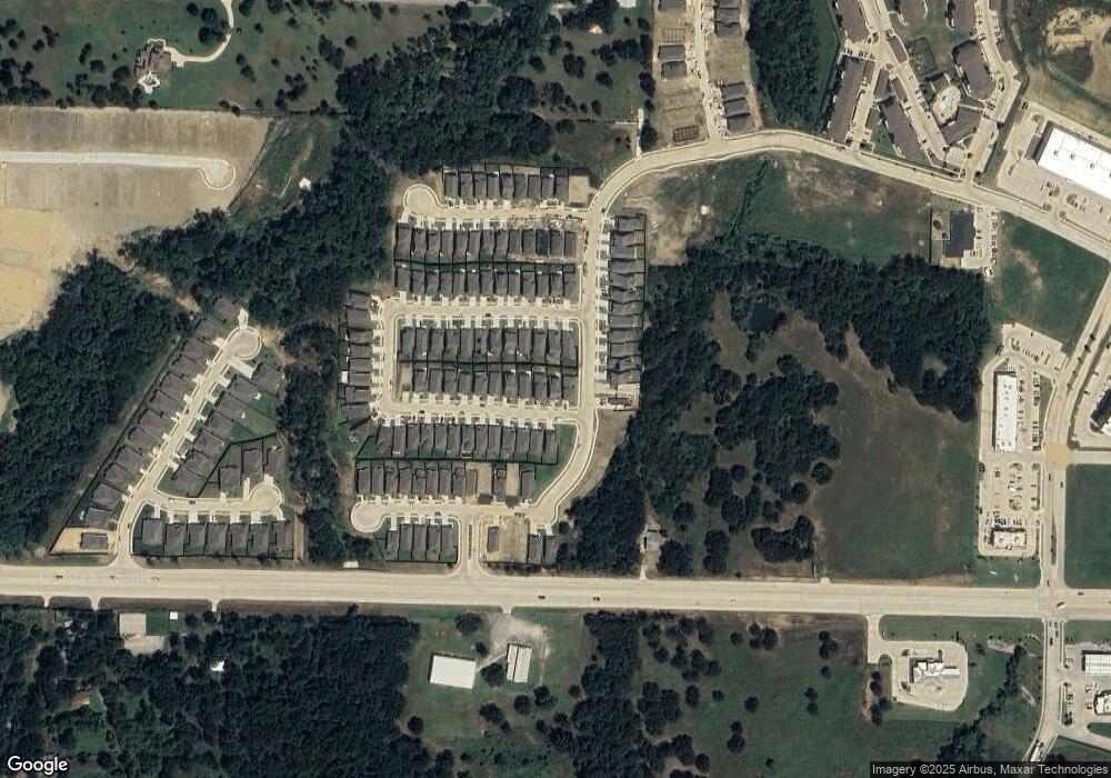 3961 Oak Creek Cir, Denison, TX 75020 - photo 1