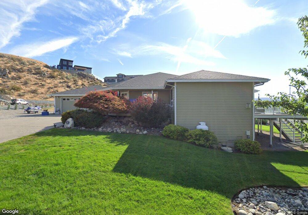 319 Orchard View Dr, Chelan, WA 98816 - photo 1
