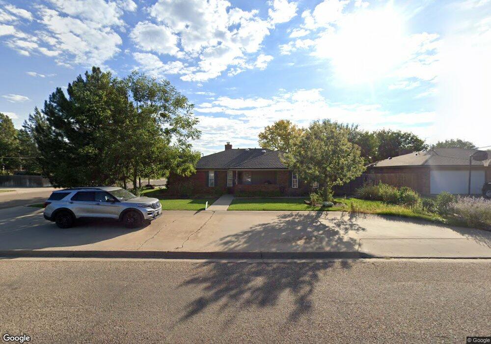 801 Phillips Dr, Dumas, TX 79029 - photo 1