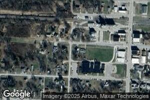 171 W South Ave, Sumner, IL 62466