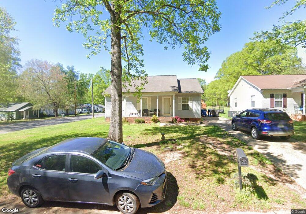 1012 Brown Summit Ave, Statesville, NC 28677 - photo 1