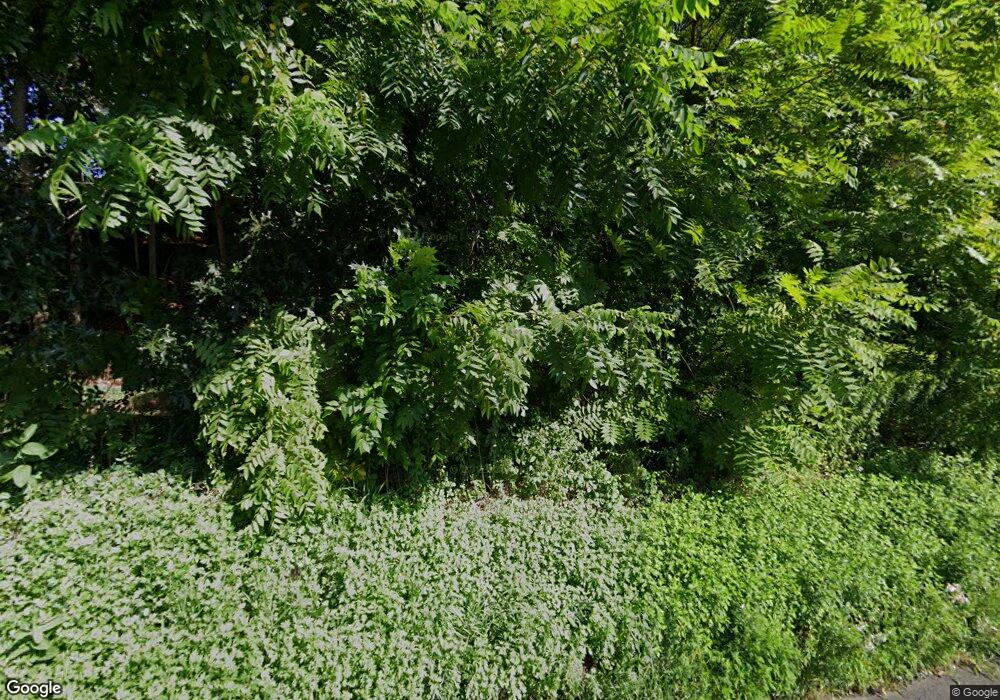 10 Hillcrest Dr, Newtown, CT 06470 - photo 1