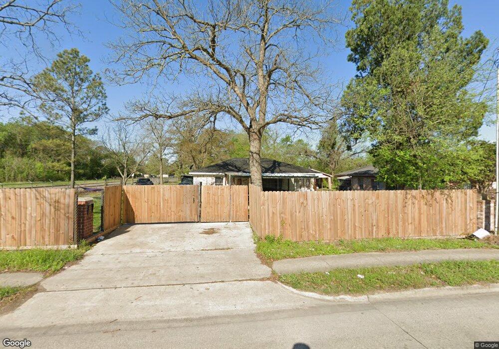 7805 Lockwood Dr, Houston, TX 77016 - photo 1