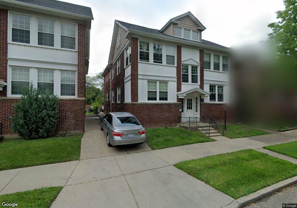 1008 Beaconsfield Ave, Grosse Pointe Park, MI 48230 - photo 1