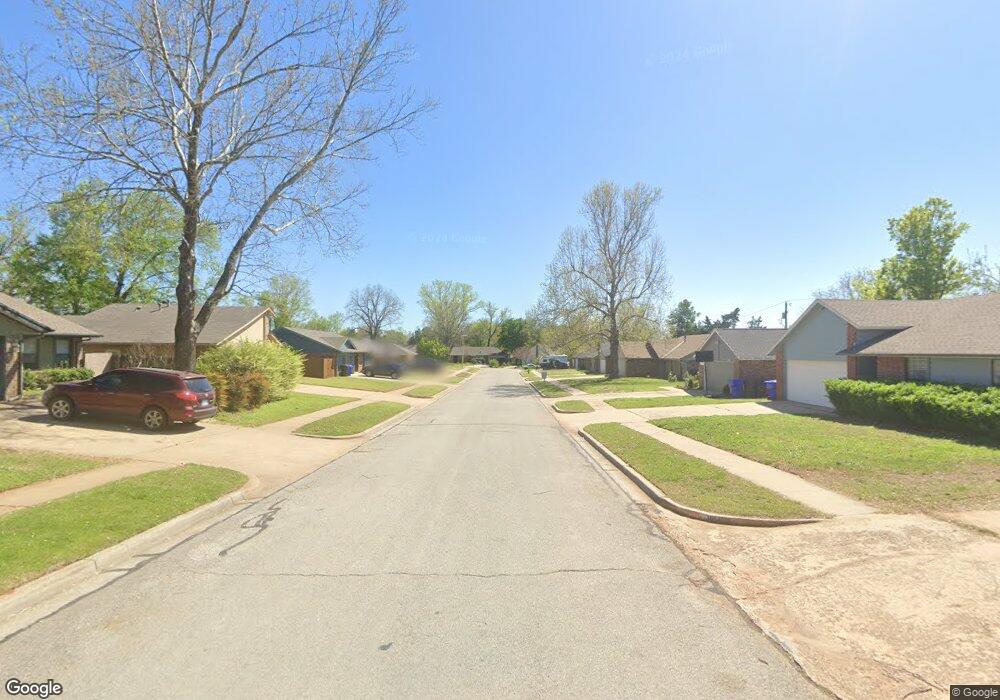 501 Black Hawk Dr, Norman, OK 73072 - photo 1