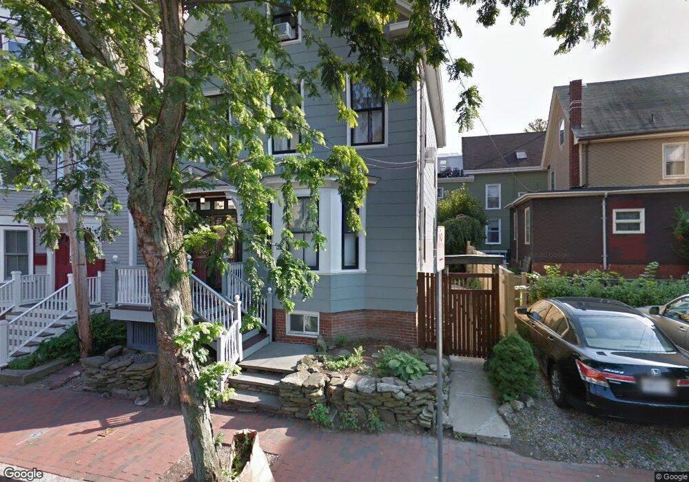 610 Franklin St unit 2, Cambridge, MA 02139 - photo 1