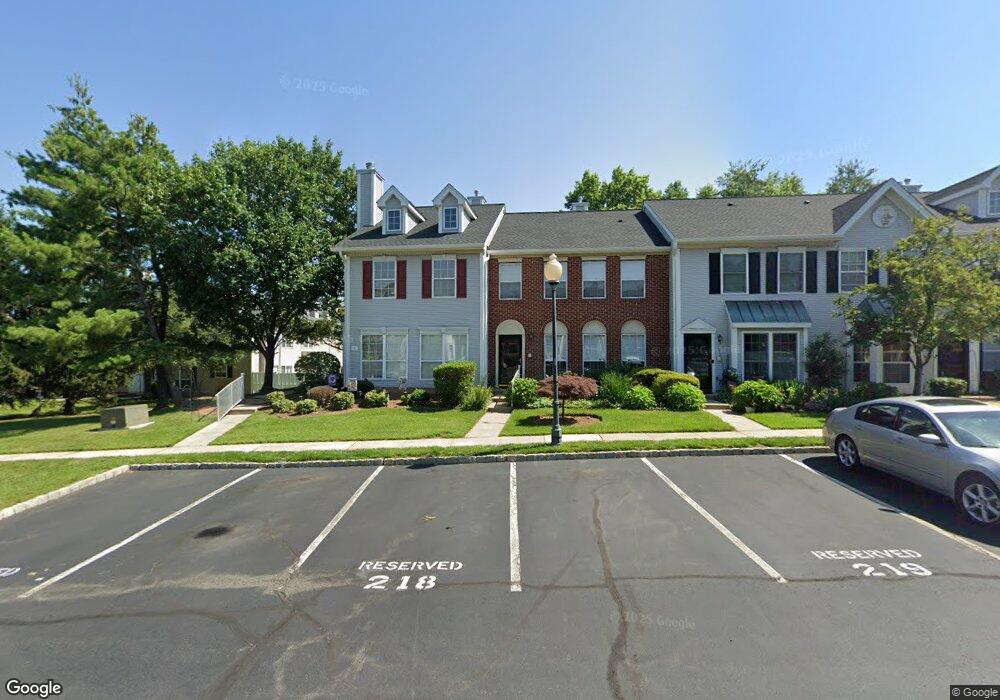 1 La Salle Ct, Franklin Park, NJ 08823 - photo 1