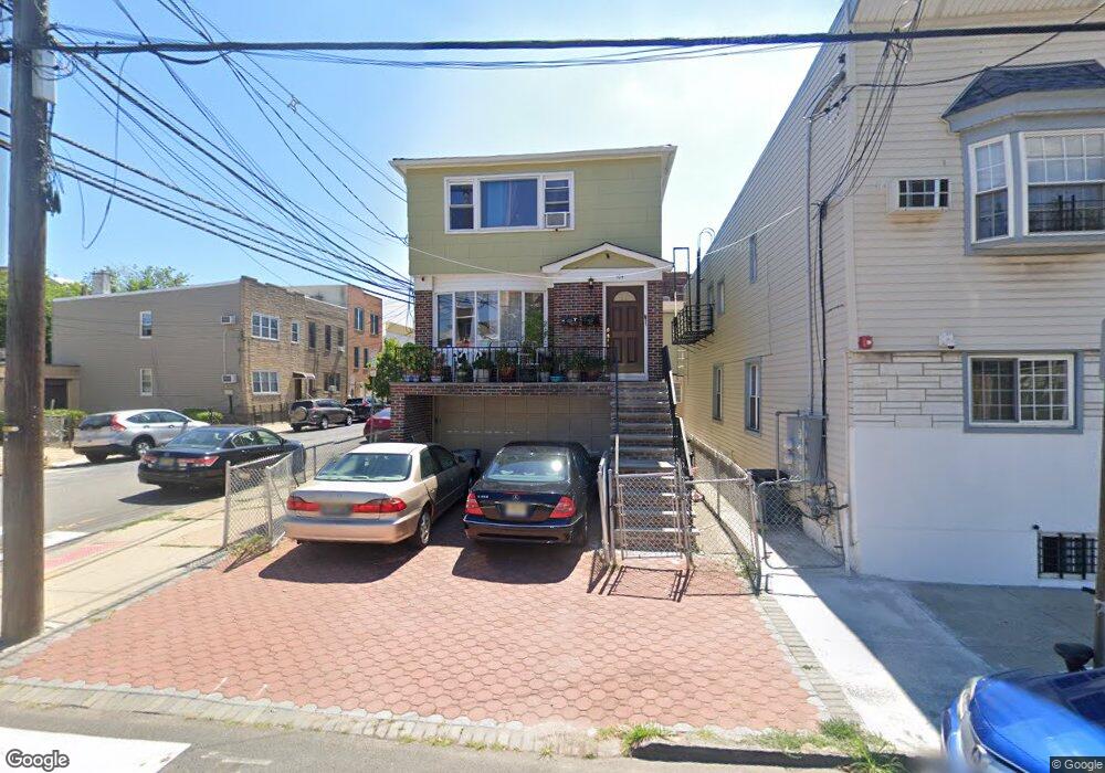 104 Oakland Ave, Jersey City, NJ 07306 - photo 1