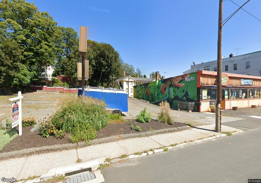 5 Home Place unit 9, Winsted, CT 06098 - photo 1