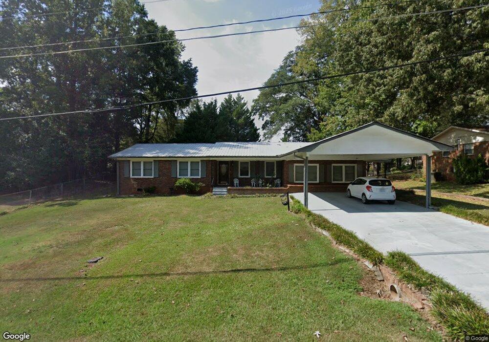 304 Plato St, Weaver, AL 36277 - photo 1