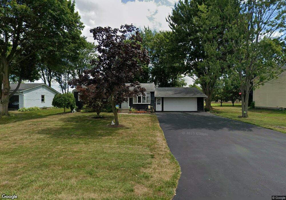 7241 Norman Rd, North Tonawanda, NY 14120 - photo 1