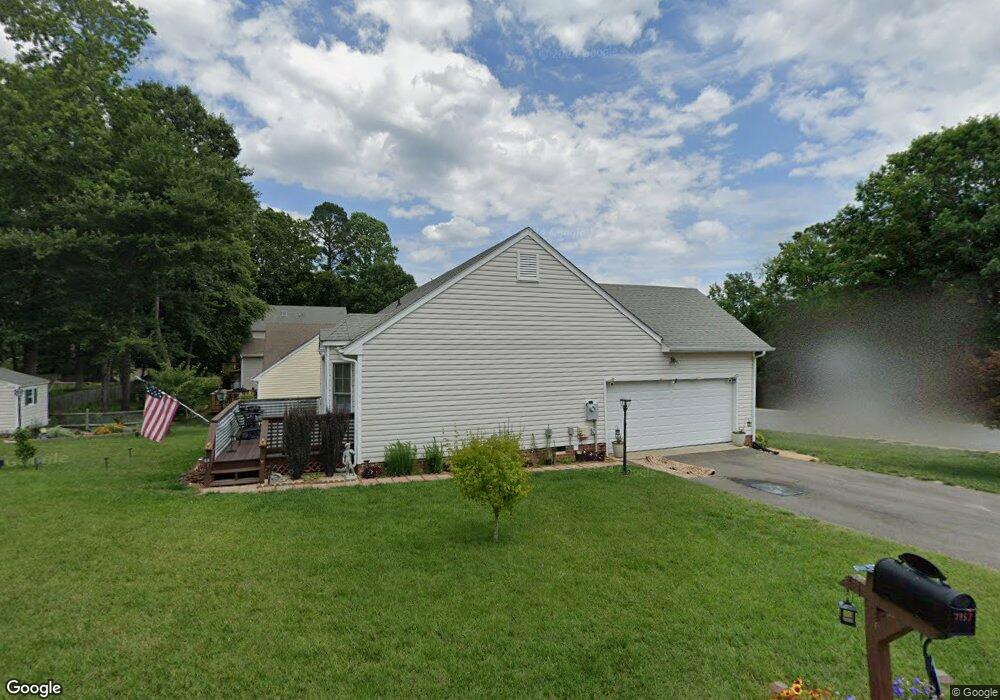 7957 Featherchase Ct, Chesterfield, VA 23832 - photo 1