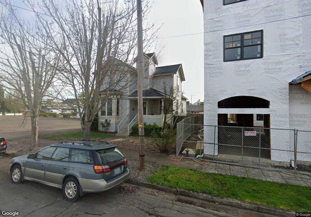 323 Calapooia St SW, Albany, OR 97321 - photo 1