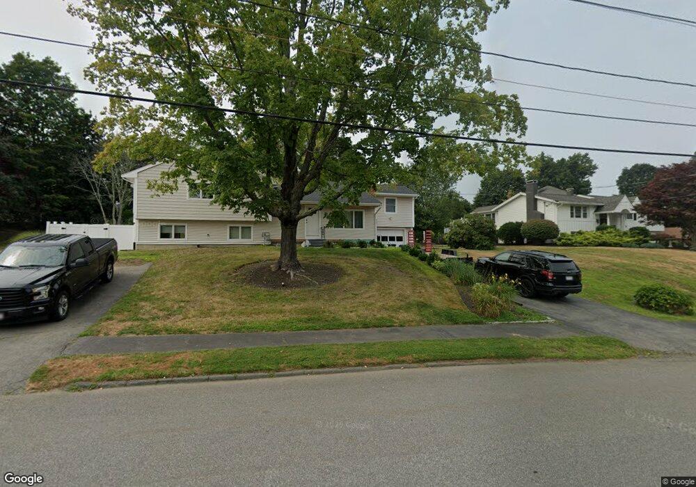 10 Rogers Rd unit 1, Danvers, MA 01923 - photo 1