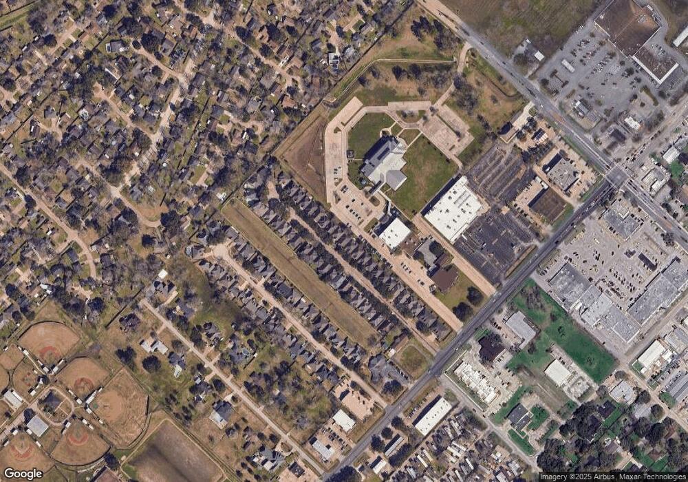 309 Live Oak Ln, Friendswood, TX 77546 - photo 1