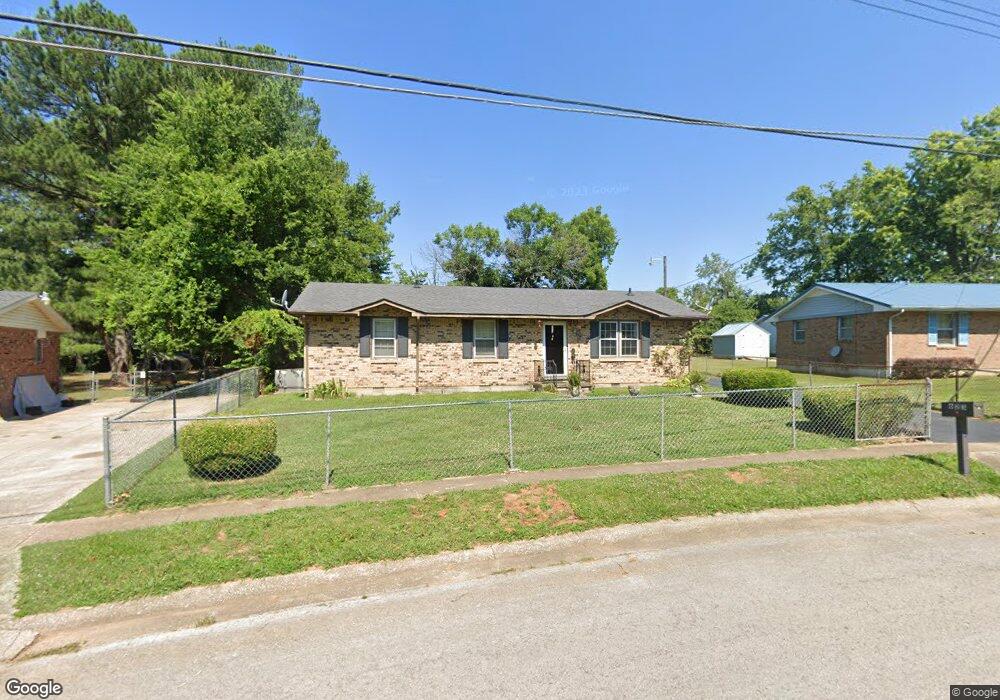 623 Evergreen Park Dr, Hopkinsville, KY 42240 - photo 1