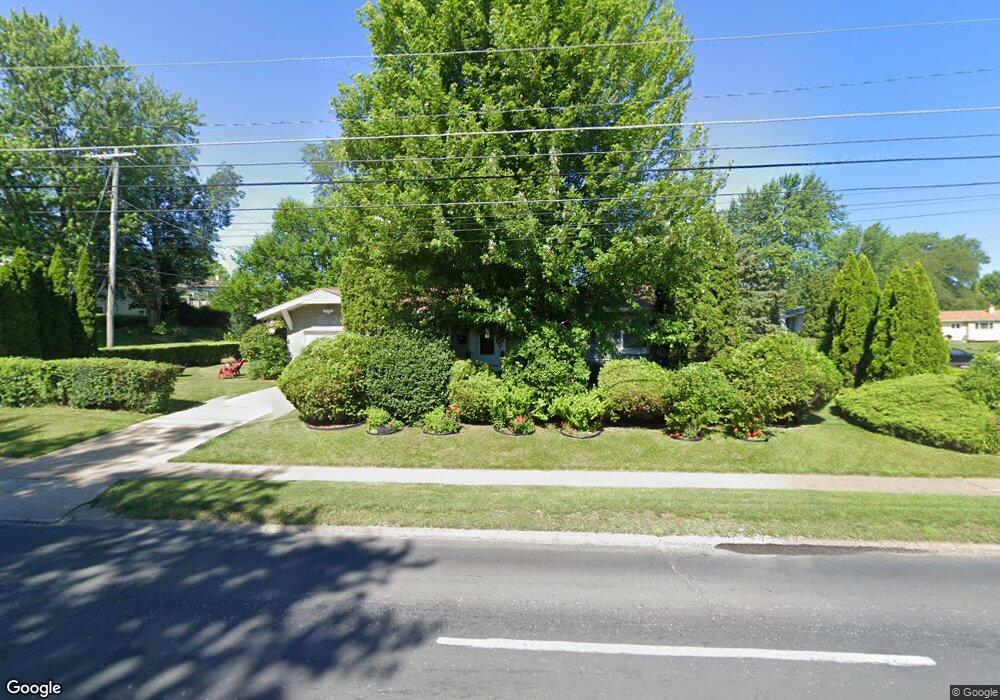 2742 N Marquette St, Davenport, IA 52804 - photo 1