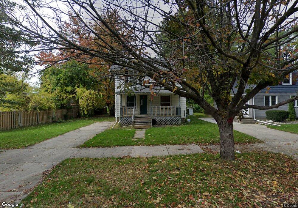 1840 Bradley Ave, Lansing, MI 48910 - photo 1