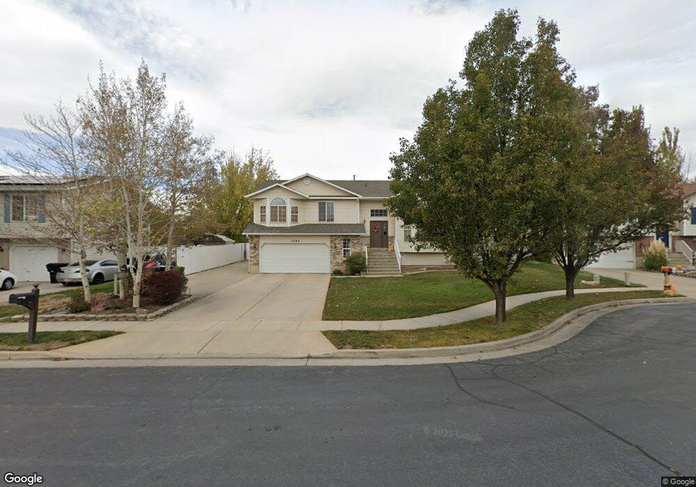 1586 W 1650 S, Woods Cross, UT 84087 - photo 1