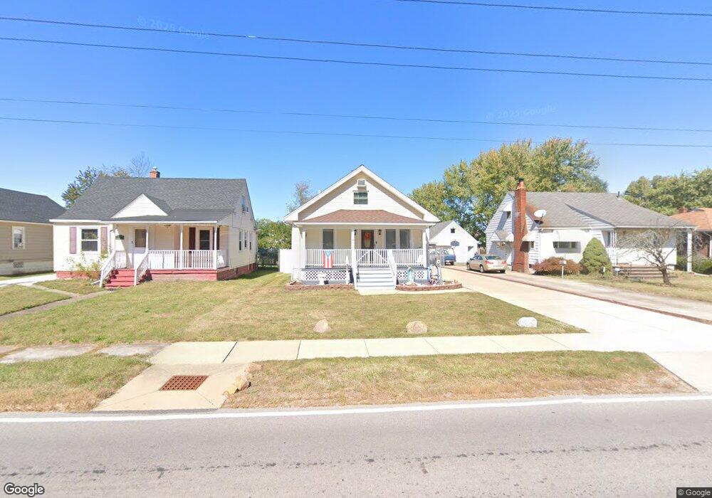 1721 E 36th St, Lorain, OH 44055 - photo 1