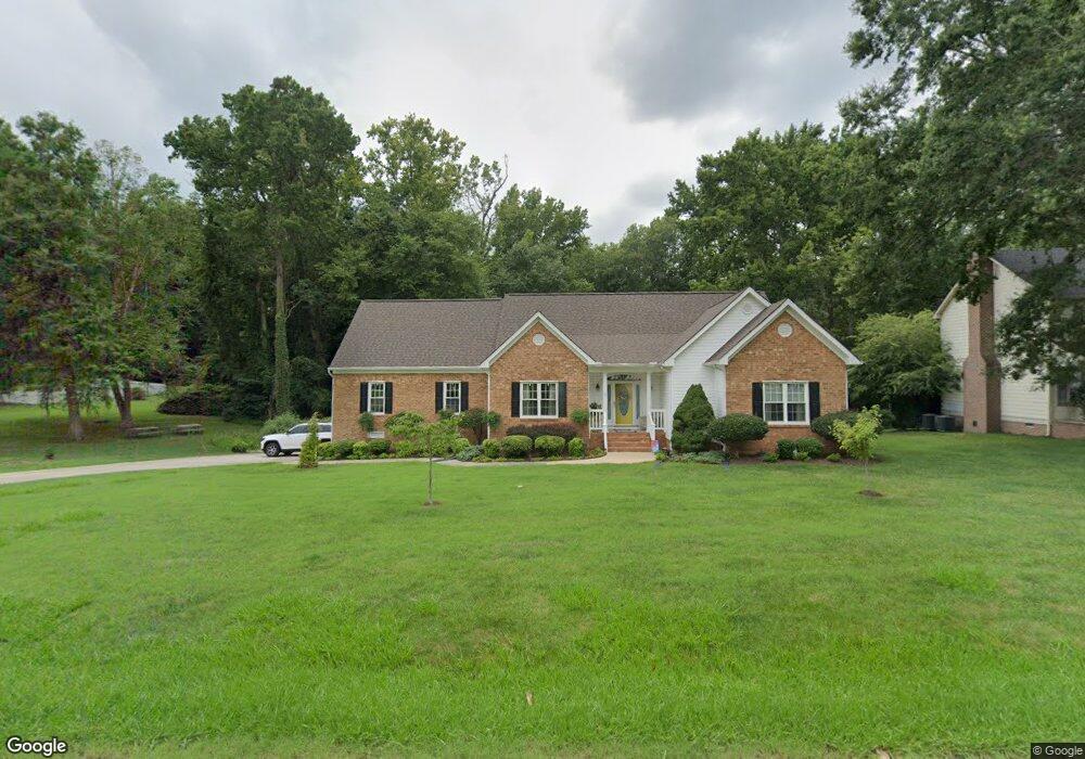 1112 Marl Bank Dr, Hopewell, VA 23860 - photo 1
