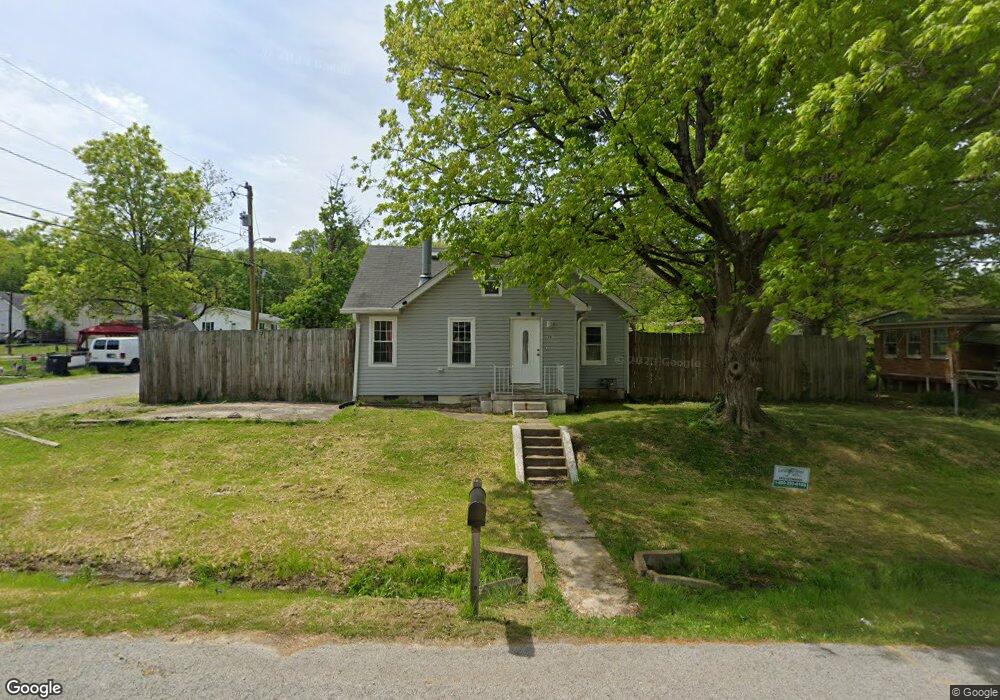701 W 8th St, New Albany, IN 47150 - photo 1