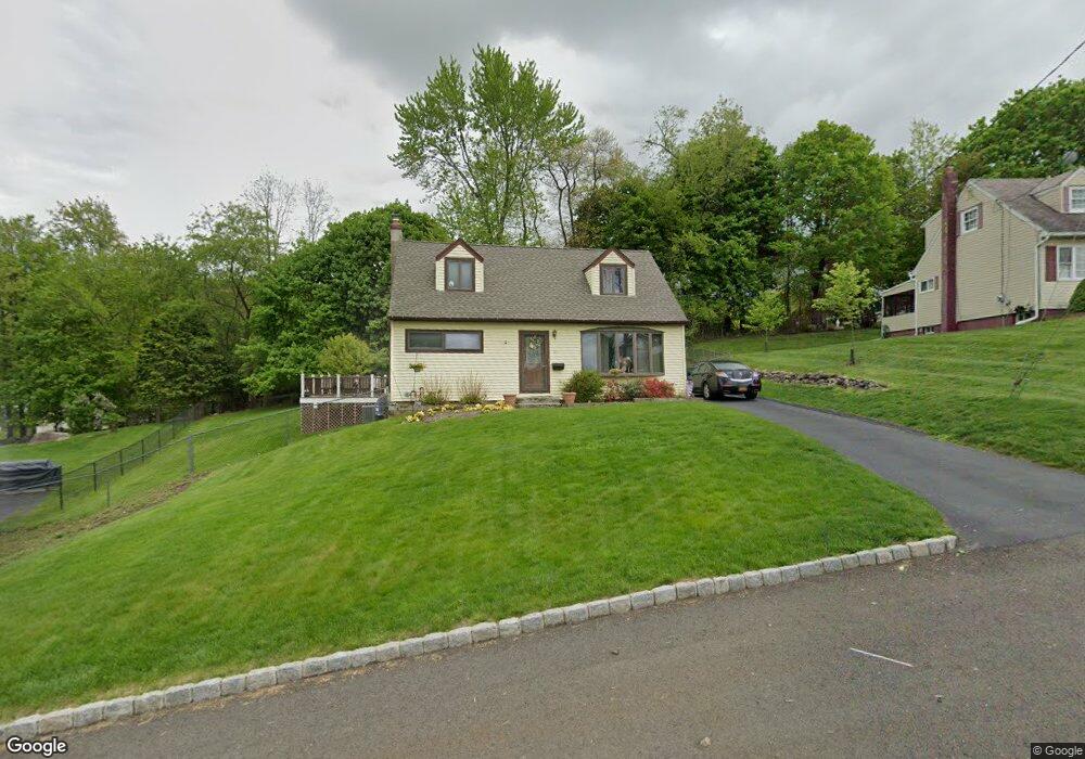 27 Tulip Tree Dr, Garnerville, NY 10923 - photo 1