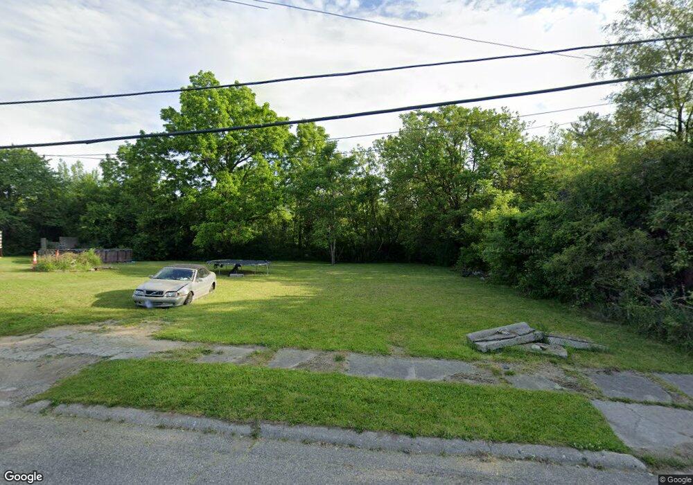 1045 E Austin Ave, Flint, MI 48505 - photo 1