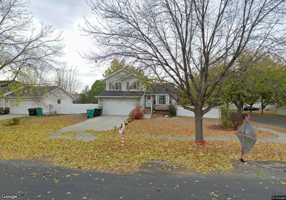 1124 S 925 W, Woods Cross, UT 84087 - photo 1