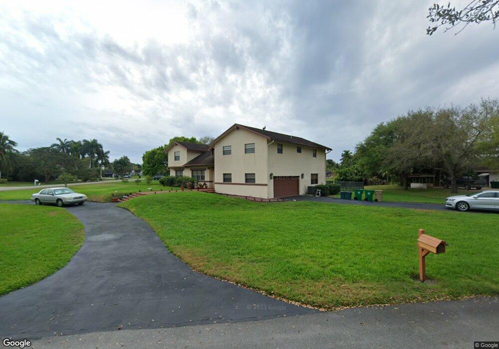 11550 SW 21st Ct, Davie, FL 33325 - photo 1