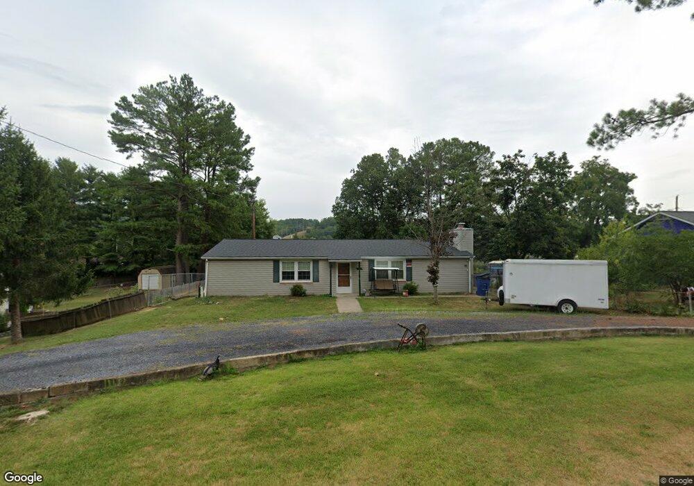 348 W Duck St, Front Royal, VA 22630 - photo 1