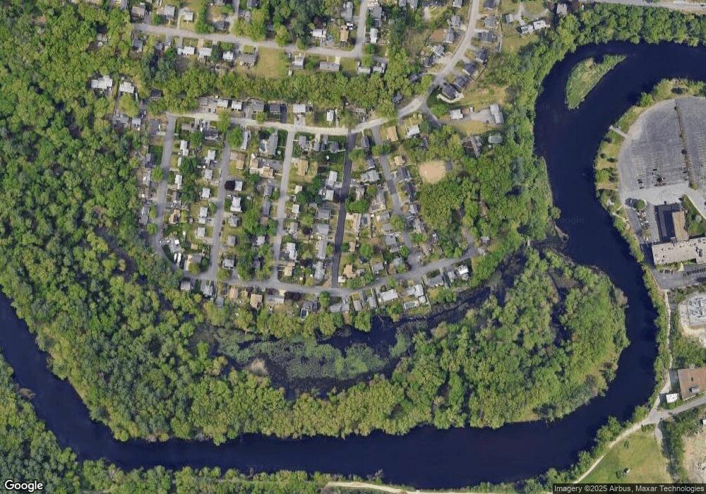 4 Miami St, Nashua, NH 03064 - photo 1