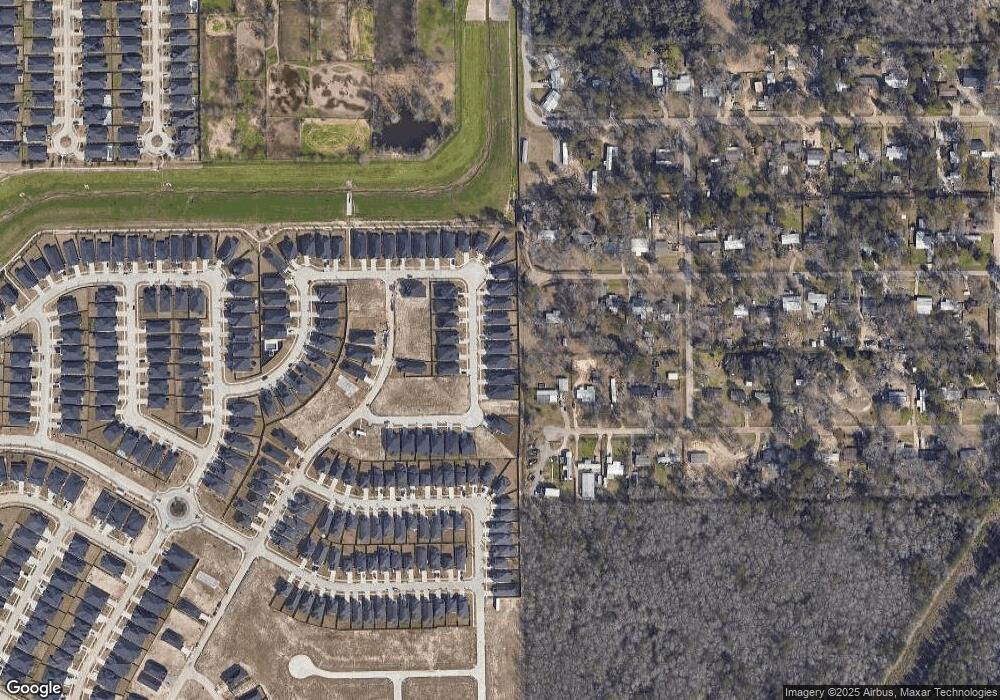 10758 Chinese Violet, Conroe, TX 77385 - photo 1