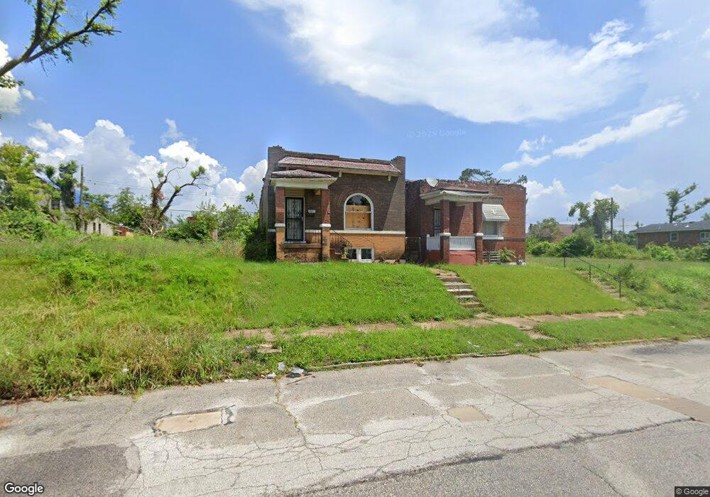 4455 Lee Ave, Saint Louis, MO 63115 - photo 1