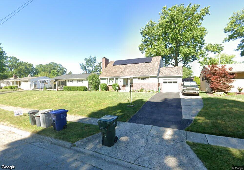 1375 Bryson Rd, Columbus, OH 43224 - photo 1