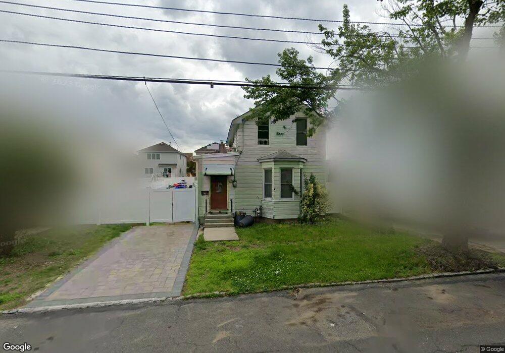 252 Melvin Ave, Staten Island, NY 10314 - photo 1