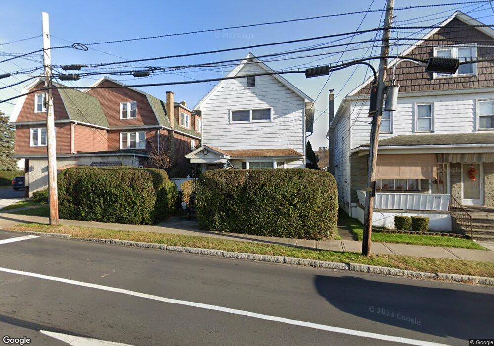 841 Scott St, Wilkes Barre, PA 18705 - photo 1