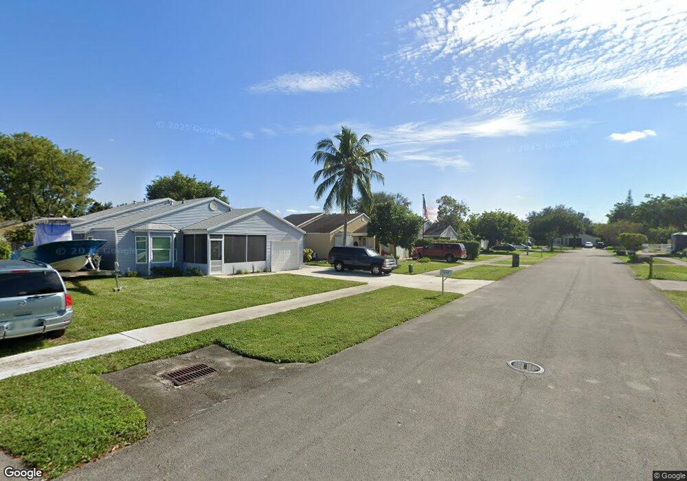 1650 SW 127th Ln, Davie, FL 33325 - photo 1