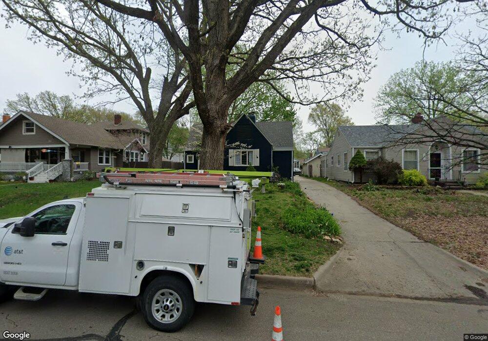 1270 SW Randolph Ave, Topeka, KS 66604 - photo 1