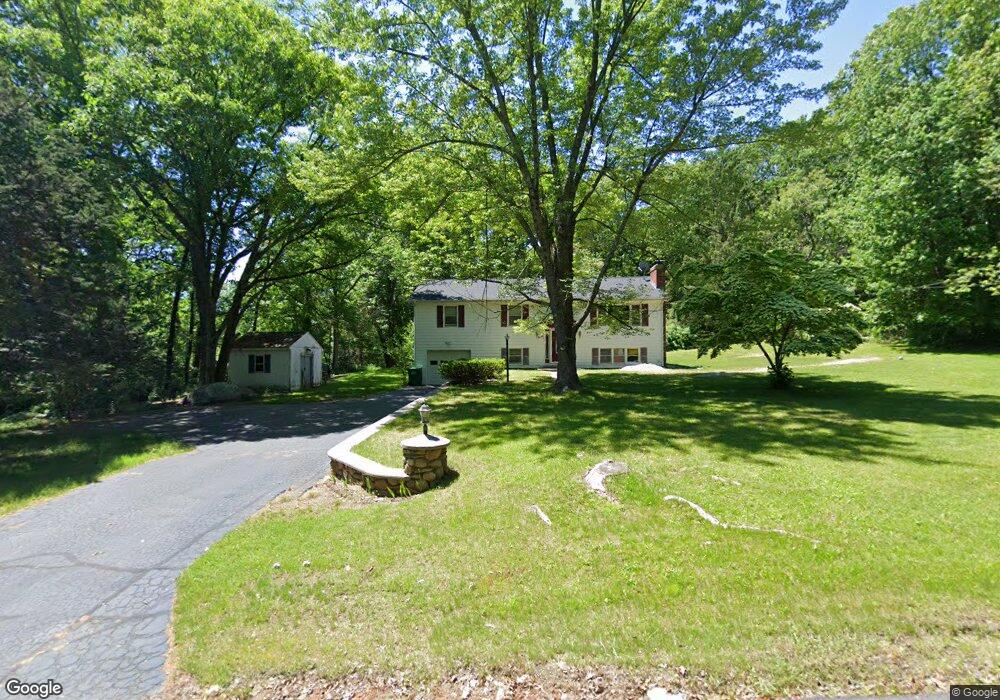 203 Chestnut St, Uxbridge, MA 01569 - photo 1