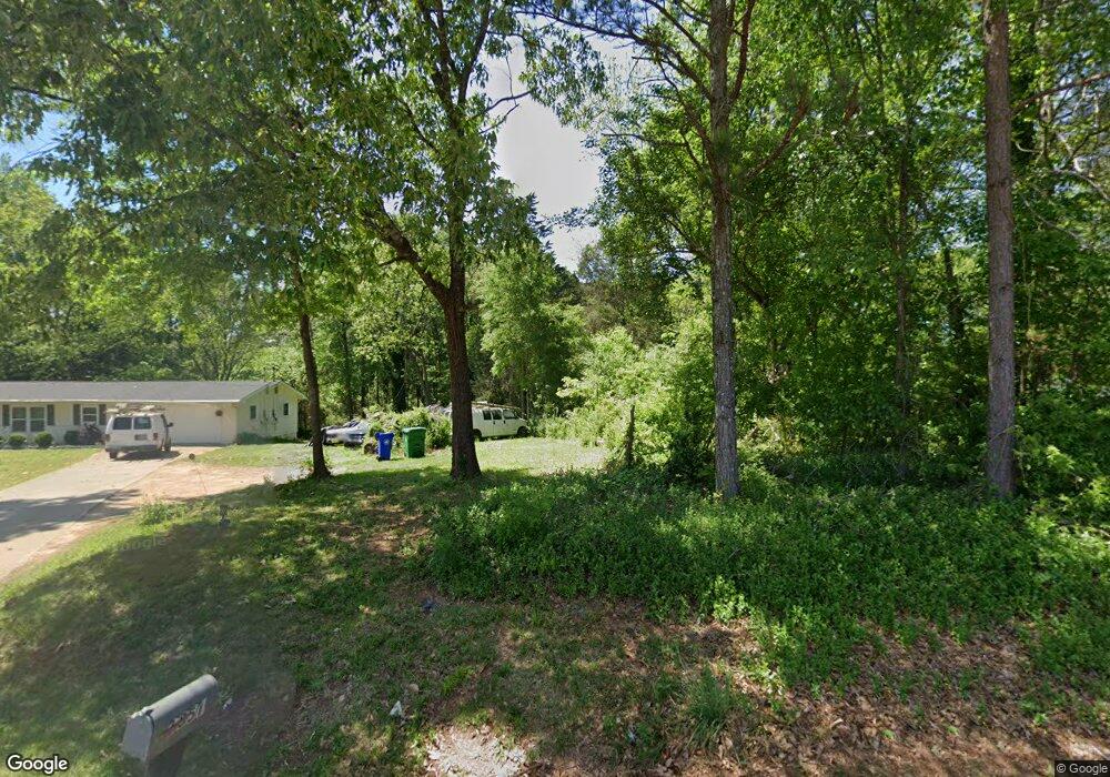 1815 Wellborn Rd, Lithonia, GA 30058 - photo 1