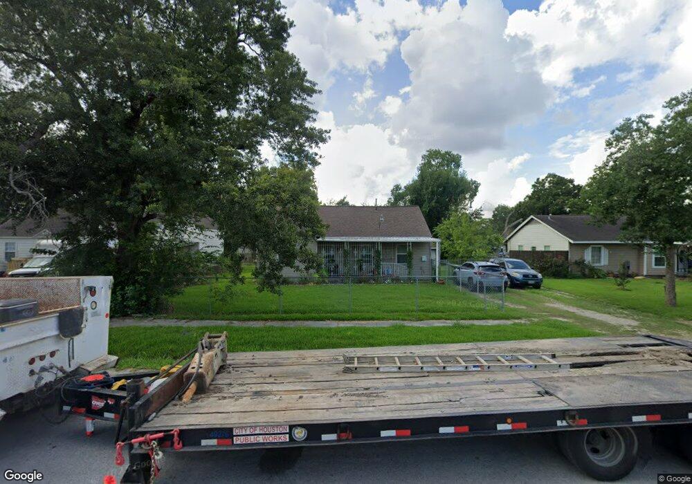 7908 Easton St, Houston, TX 77017 - photo 1