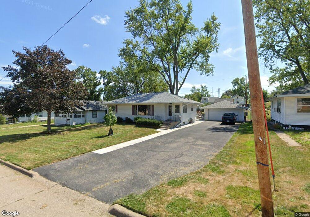 1251 18th Ave SW, Cedar Rapids, IA 52404 - photo 1