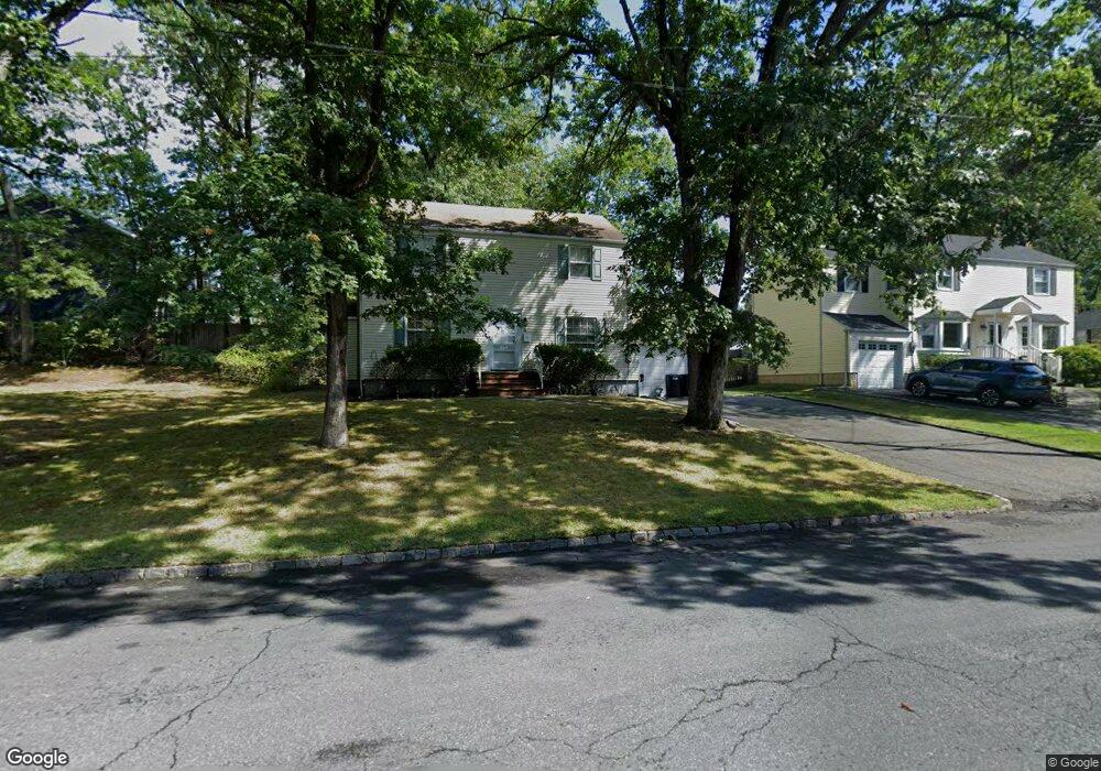 4 Sheridan Rd, Livingston, NJ 07039 - photo 1