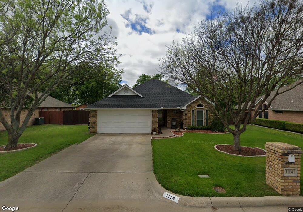 1114 Oak Tree Ln, Weatherford, TX 76086 - photo 1