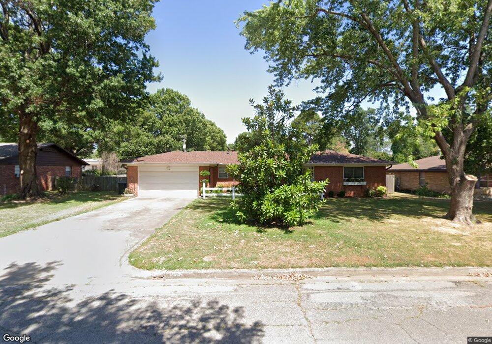 1318 N Choctaw Ave, Claremore, OK 74017 - photo 1