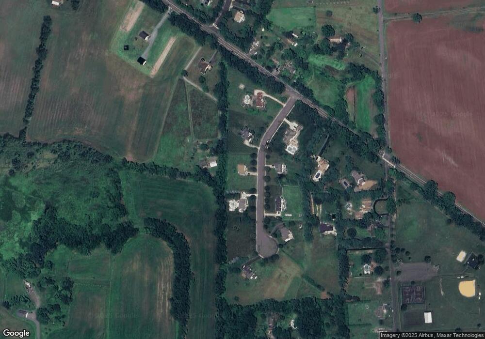 5 Village Dr, Columbus, NJ 08022 - photo 1