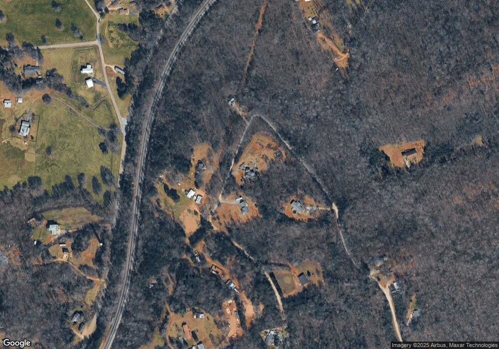 266 Barefoot Cir, Lula, GA 30554 - photo 1