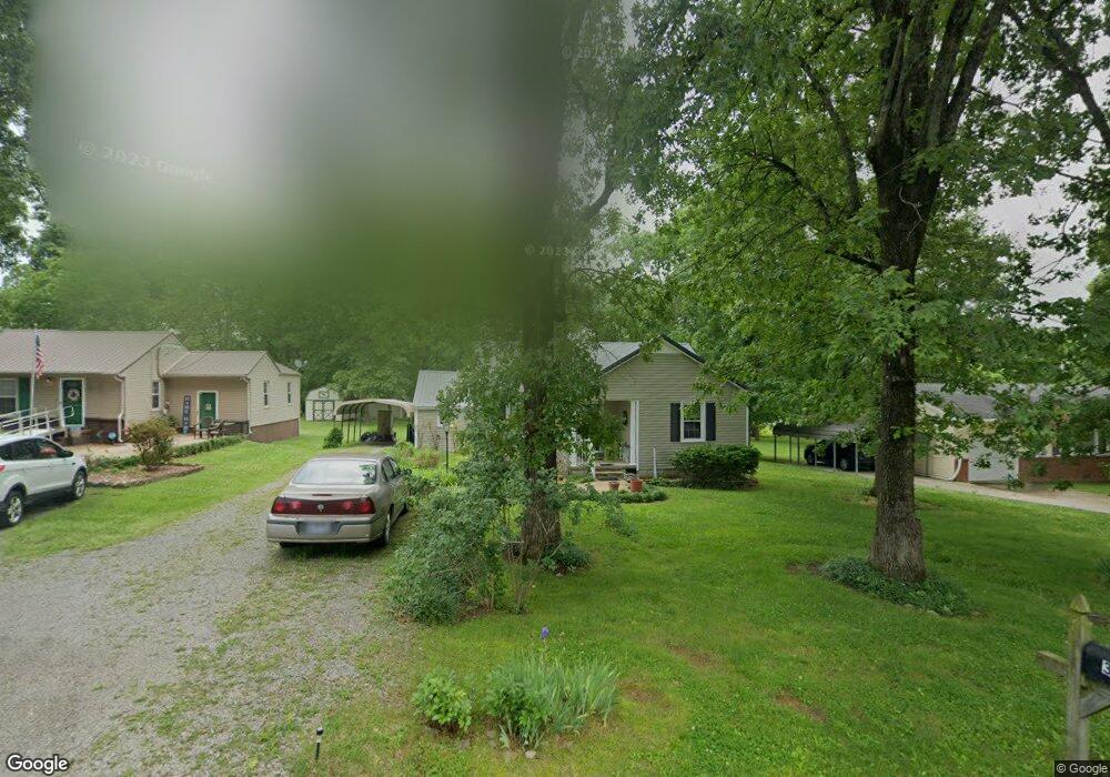 305 Forest Ave, Shelbyville, TN 37160 - photo 1