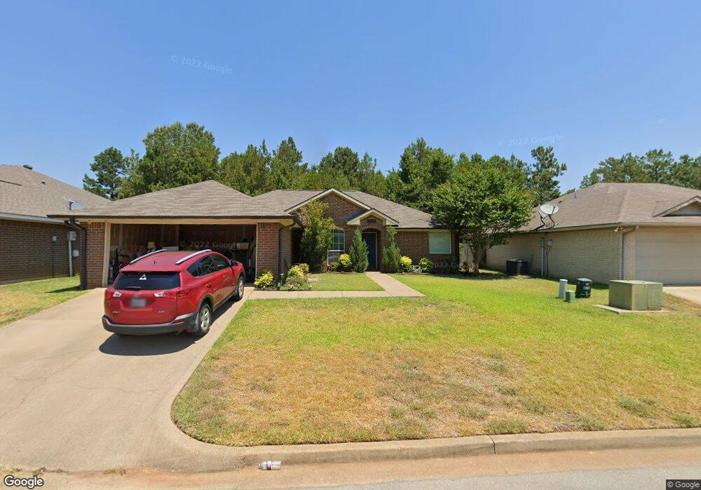 1701 Amanda Ln, Kilgore, TX 75662 - photo 1